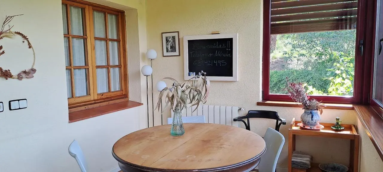 Chalet Entre Parques Naturales Vallgorguina